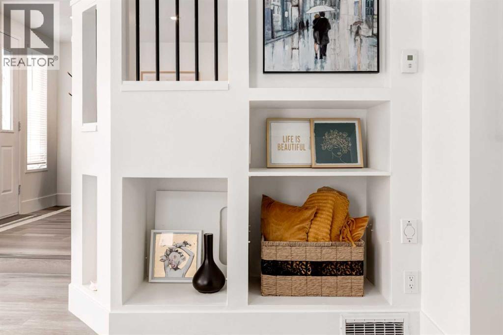 Single Family House for Sale in  Memorial Drive NW Hillhurst Calgary 