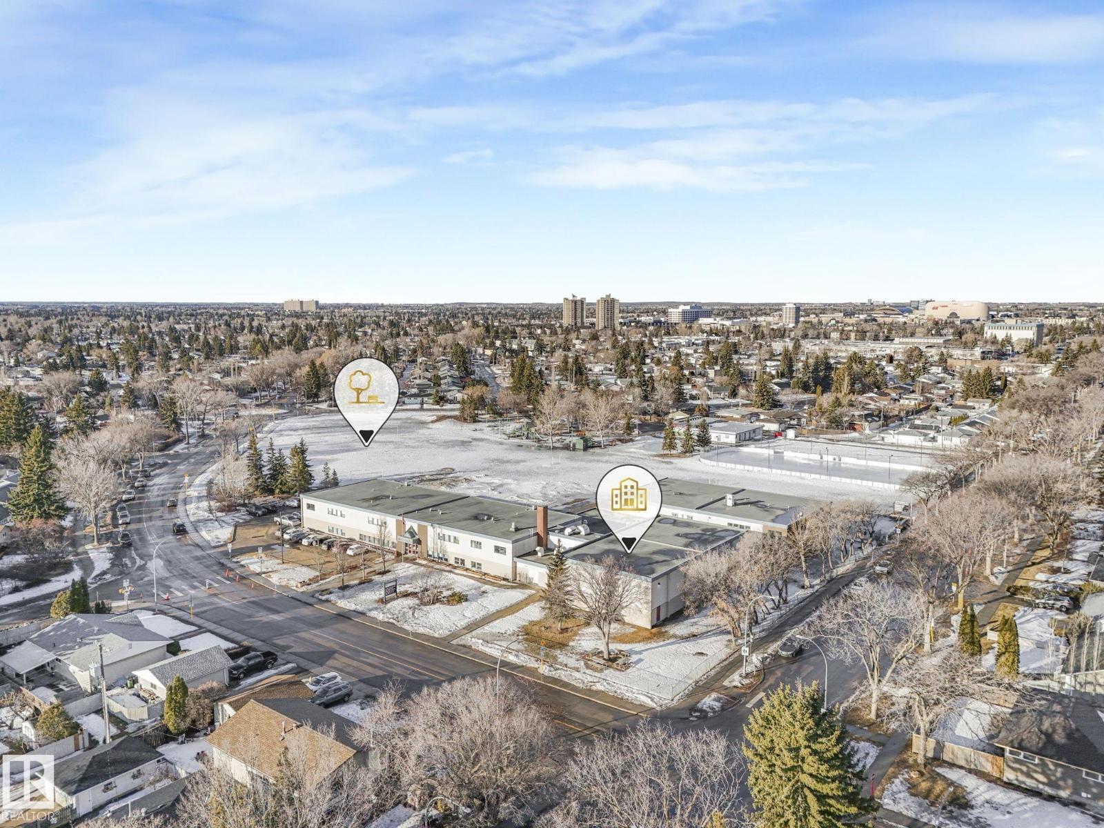 15704 91 AV NW - 48