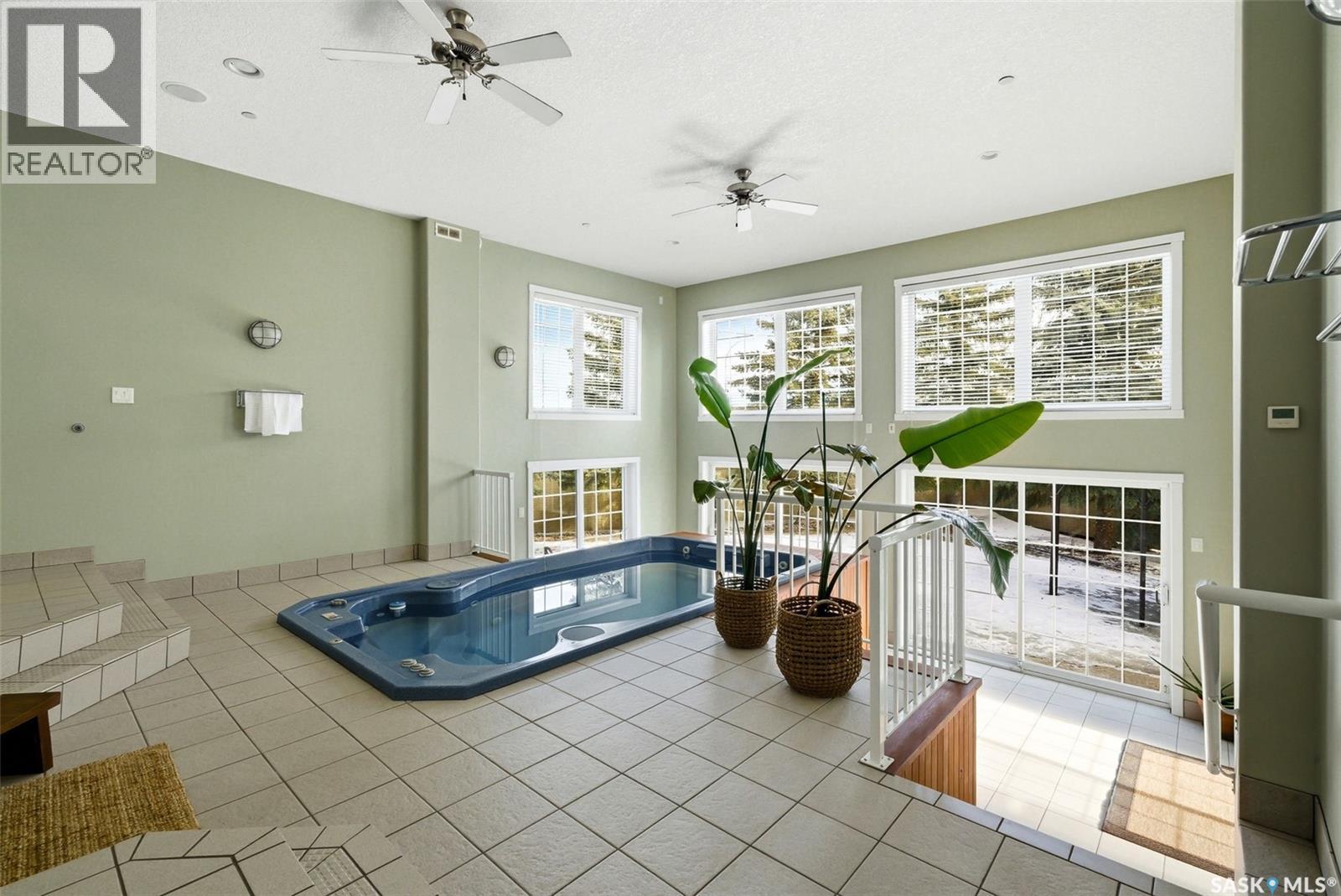 Single Family House Bi-level for Sale in  Windsor Park CRESCENT Regina 