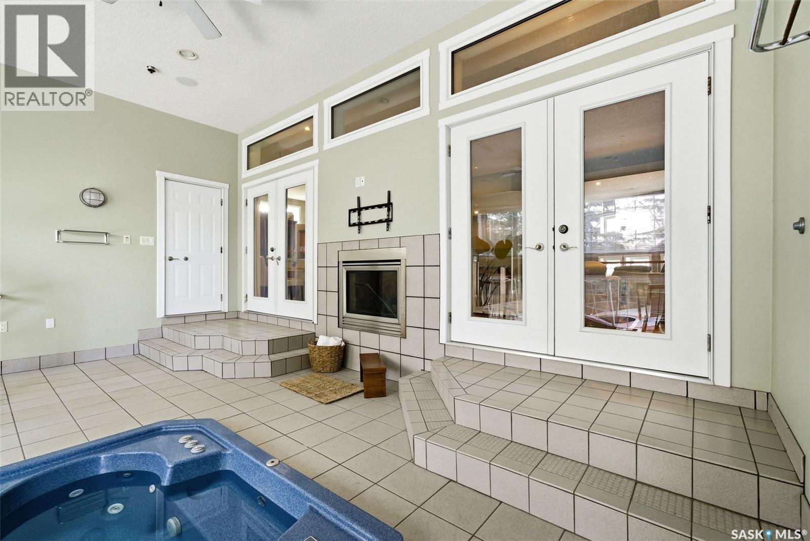 Single Family House Bi-level for Sale in  Windsor Park CRESCENT Regina 