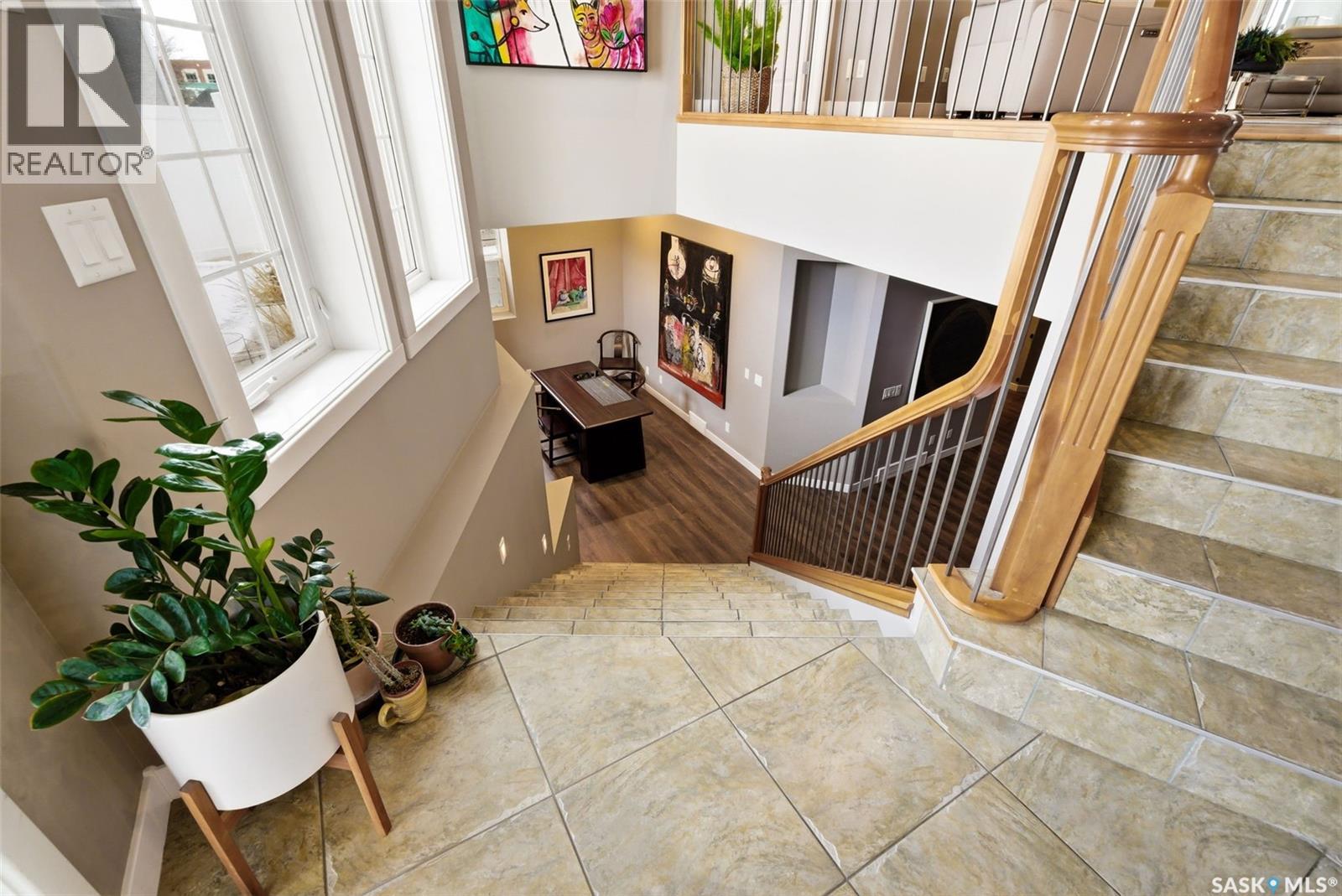 Single Family House Bi-level for Sale in  Windsor Park CRESCENT Regina 