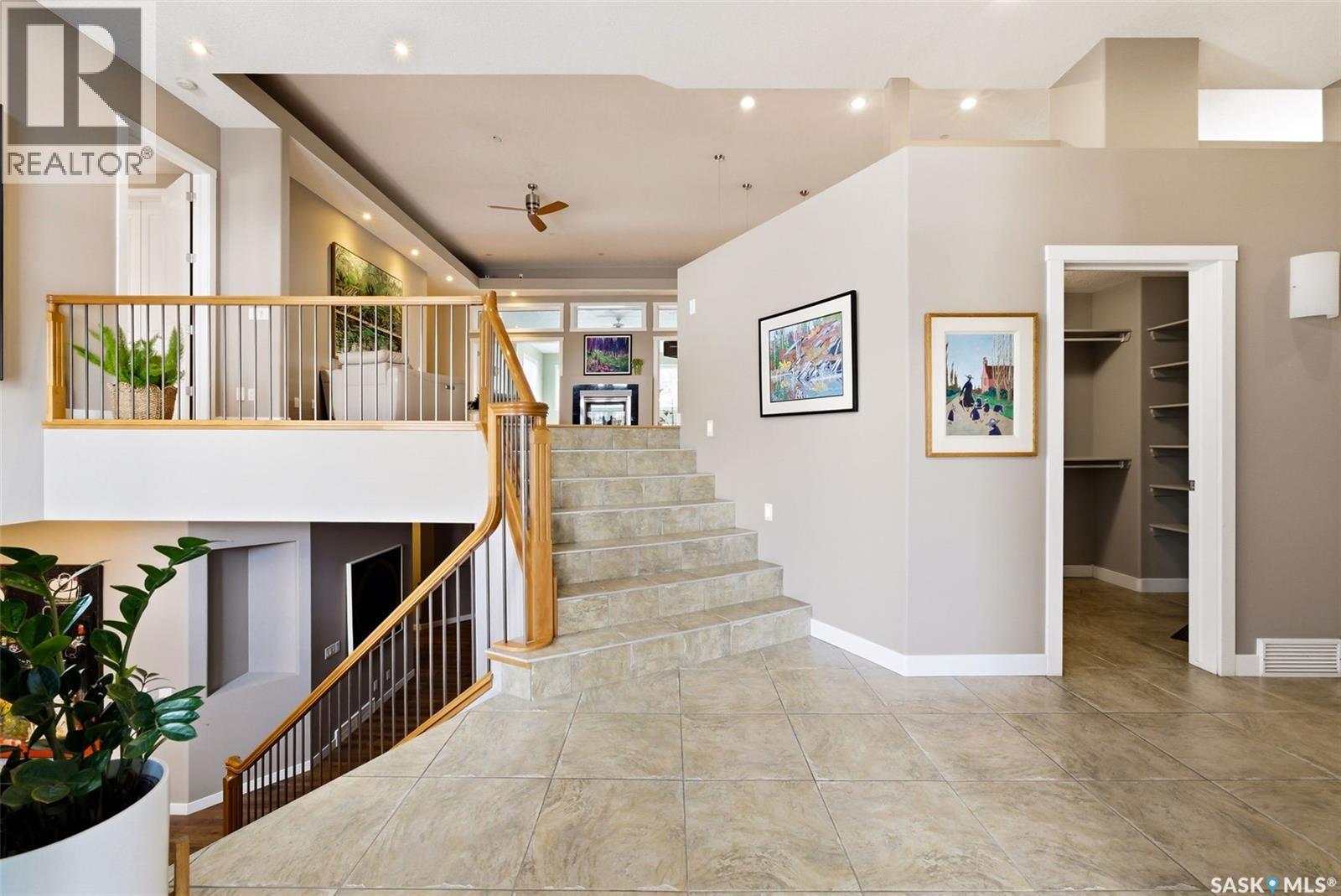 Single Family House Bi-level for Sale in  Windsor Park CRESCENT Regina 