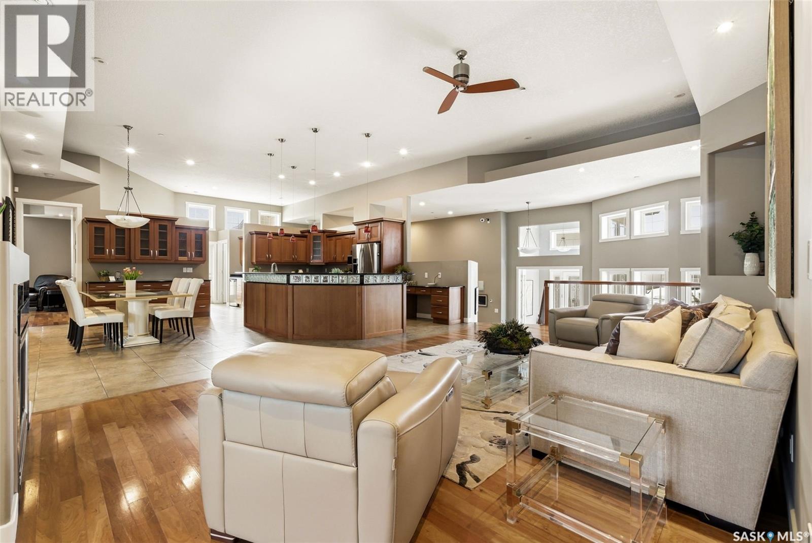 Single Family House Bi-level for Sale in  Windsor Park CRESCENT Regina 