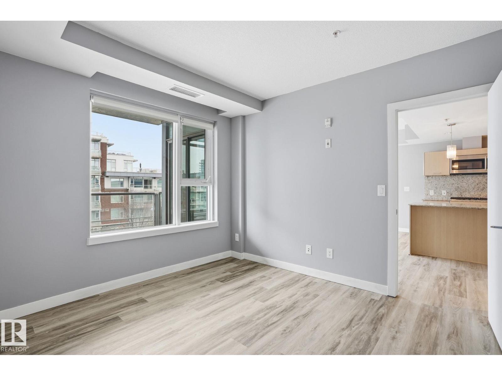 #402 2510 109 ST NW - 22