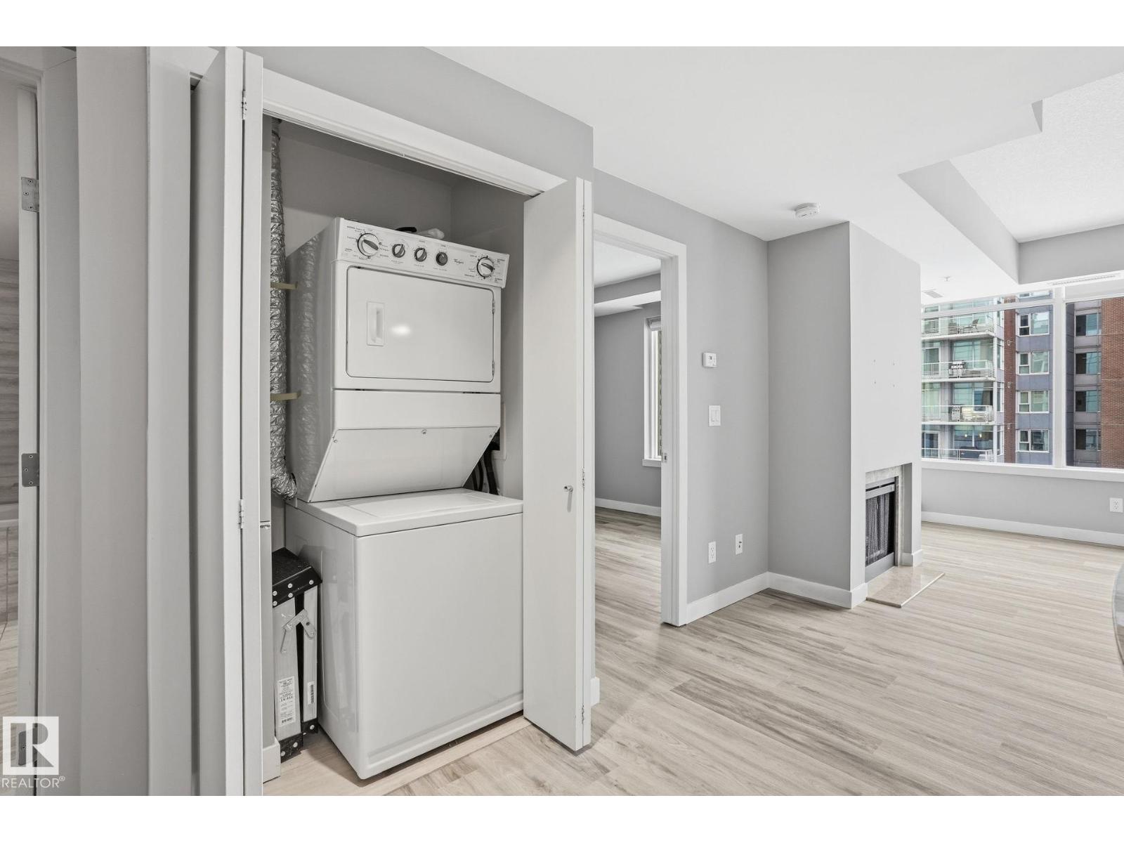 #402 2510 109 ST NW - 26