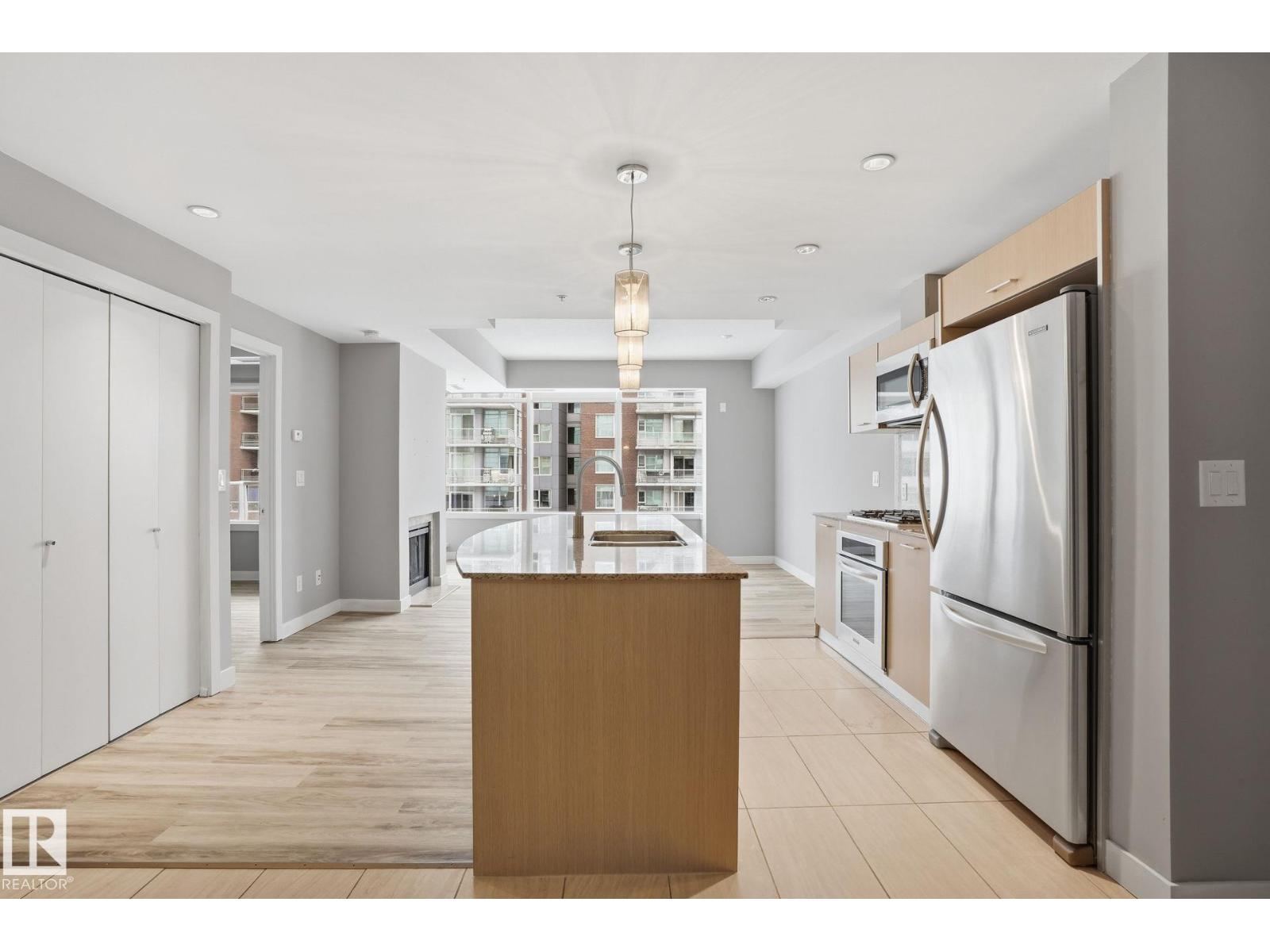 #402 2510 109 ST NW - 10