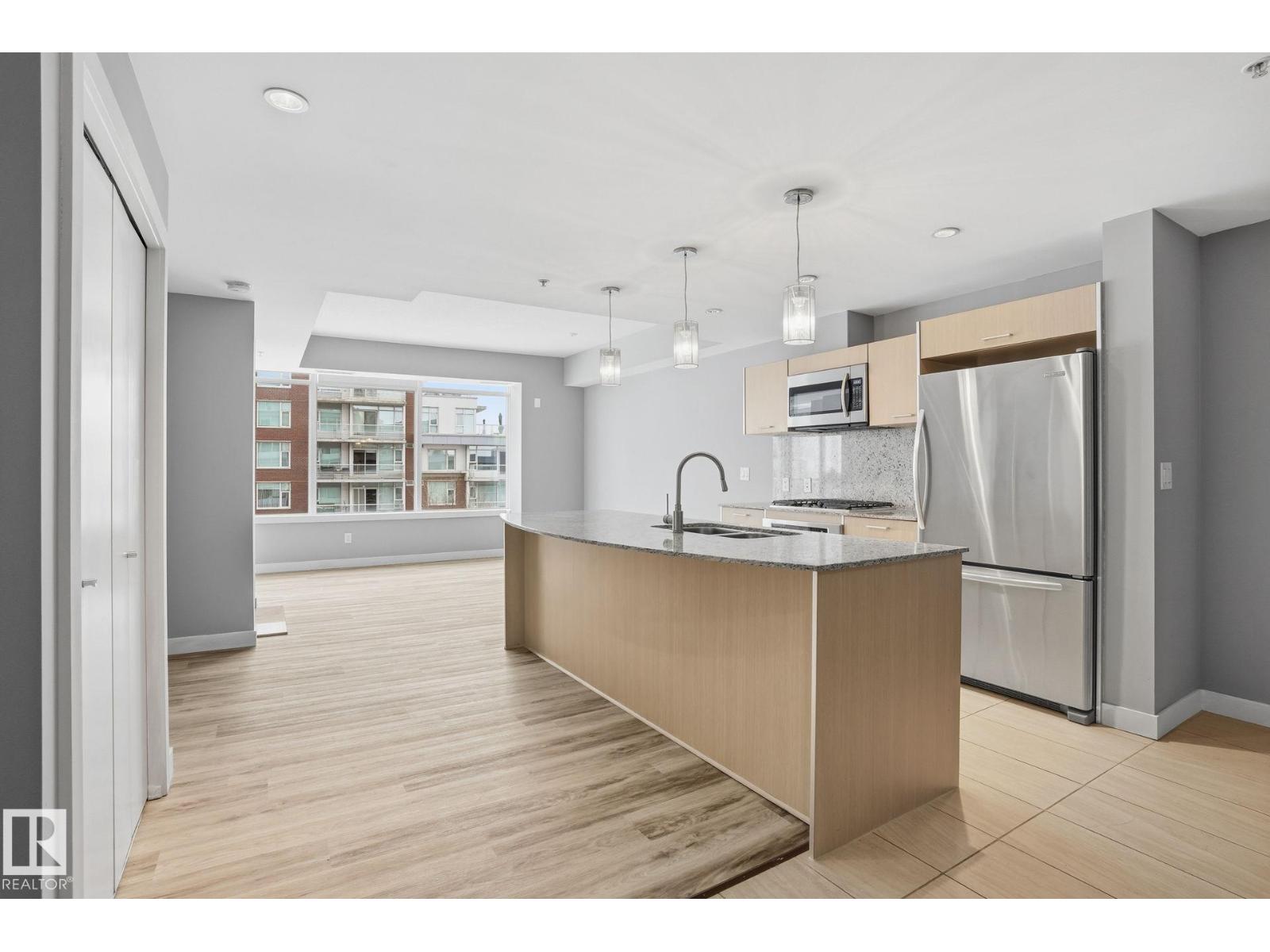 #402 2510 109 ST NW - 9