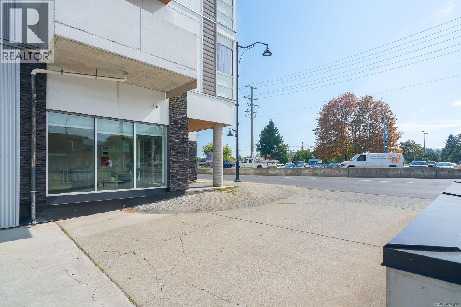 #208 15 Canada Ave - 2