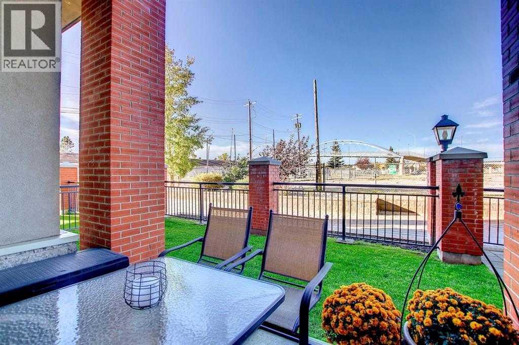 Single Family House for Sale in   Horton Road SW Haysboro Calgary 