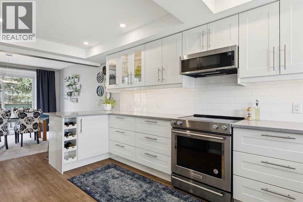 Single Family House for Sale in  Sandringham Road NW Sandstone Valley Calgary 