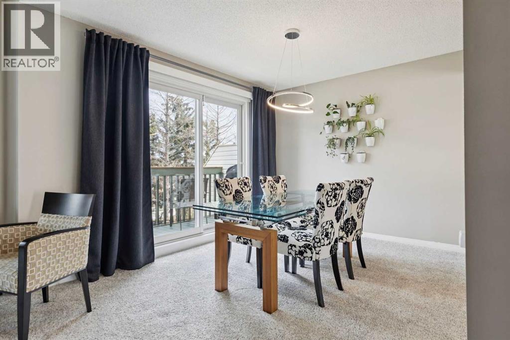 Single Family House for Sale in  Sandringham Road NW Sandstone Valley Calgary 