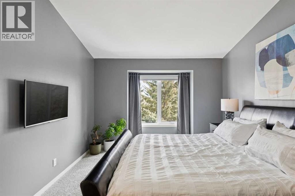 Single Family House for Sale in  Sandringham Road NW Sandstone Valley Calgary 