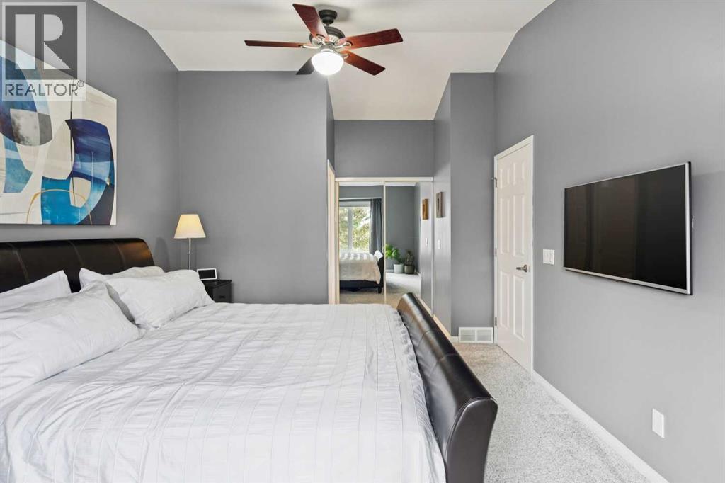 Single Family House for Sale in  Sandringham Road NW Sandstone Valley Calgary 