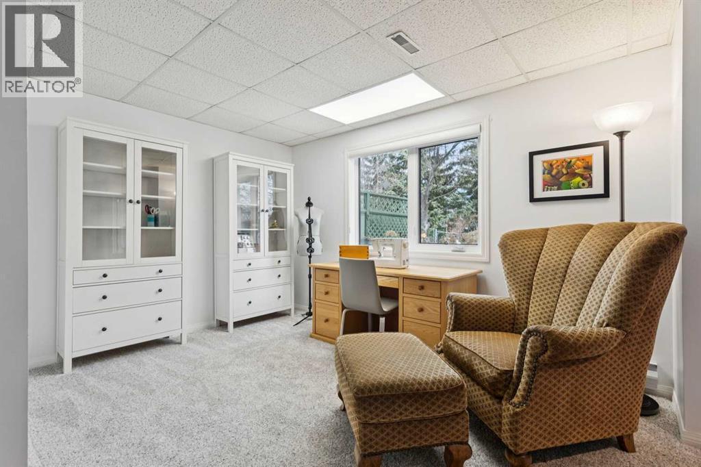 Single Family House for Sale in  Sandringham Road NW Sandstone Valley Calgary 