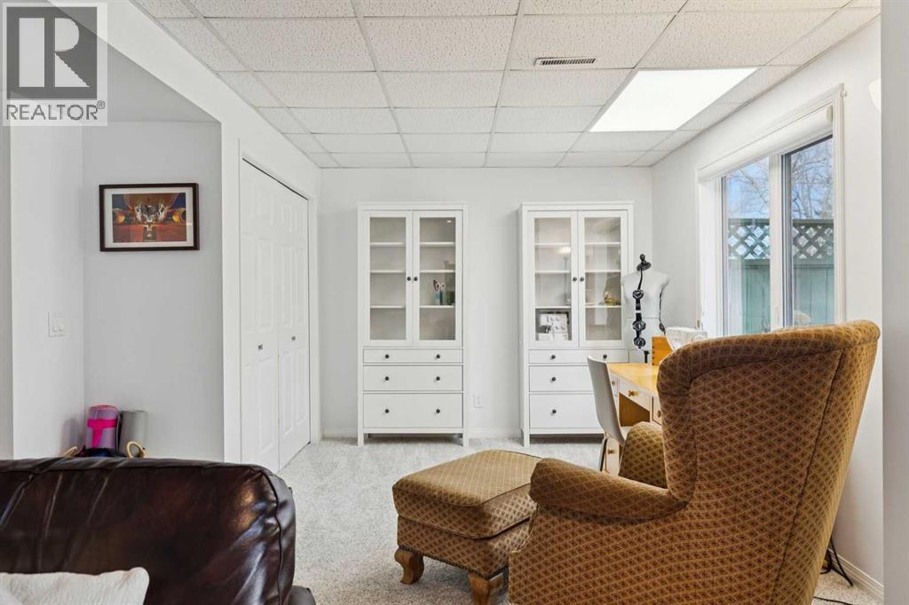 Single Family House for Sale in  Sandringham Road NW Sandstone Valley Calgary 