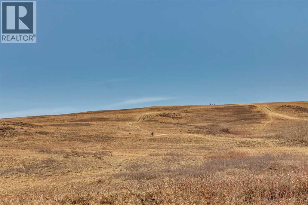 Single Family House for Sale in  Sandringham Road NW Sandstone Valley Calgary 