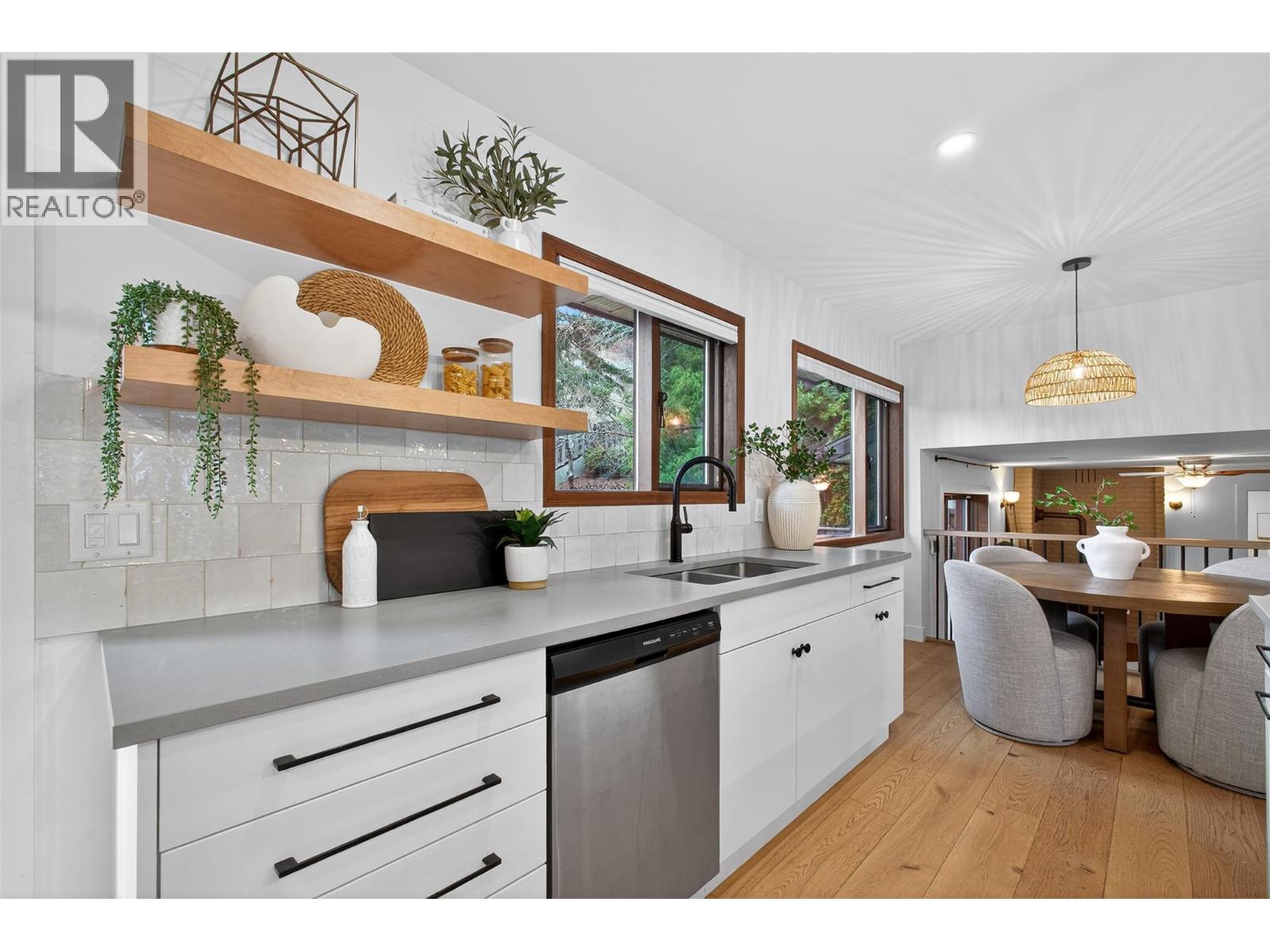 1812 Olympus Way, West Kelowna