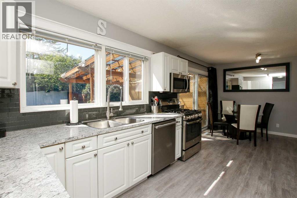 4 Mckee Close, Red Deer