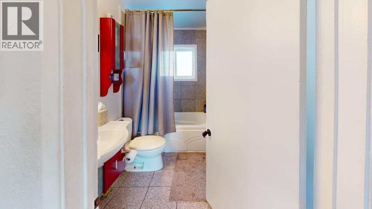 9208 107 AVENUE - 11