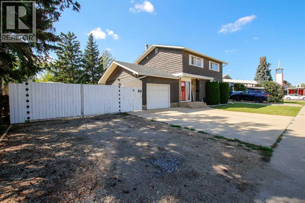 4 Mckee Close, Red Deer