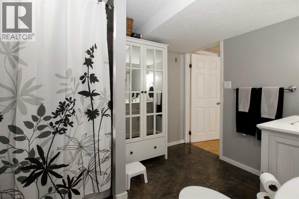 4 Mckee Close, Red Deer