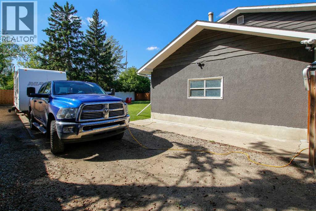 4 Mckee Close, Red Deer