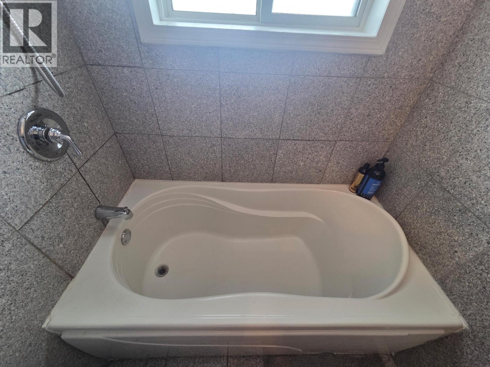 9208 107 AVENUE - 14