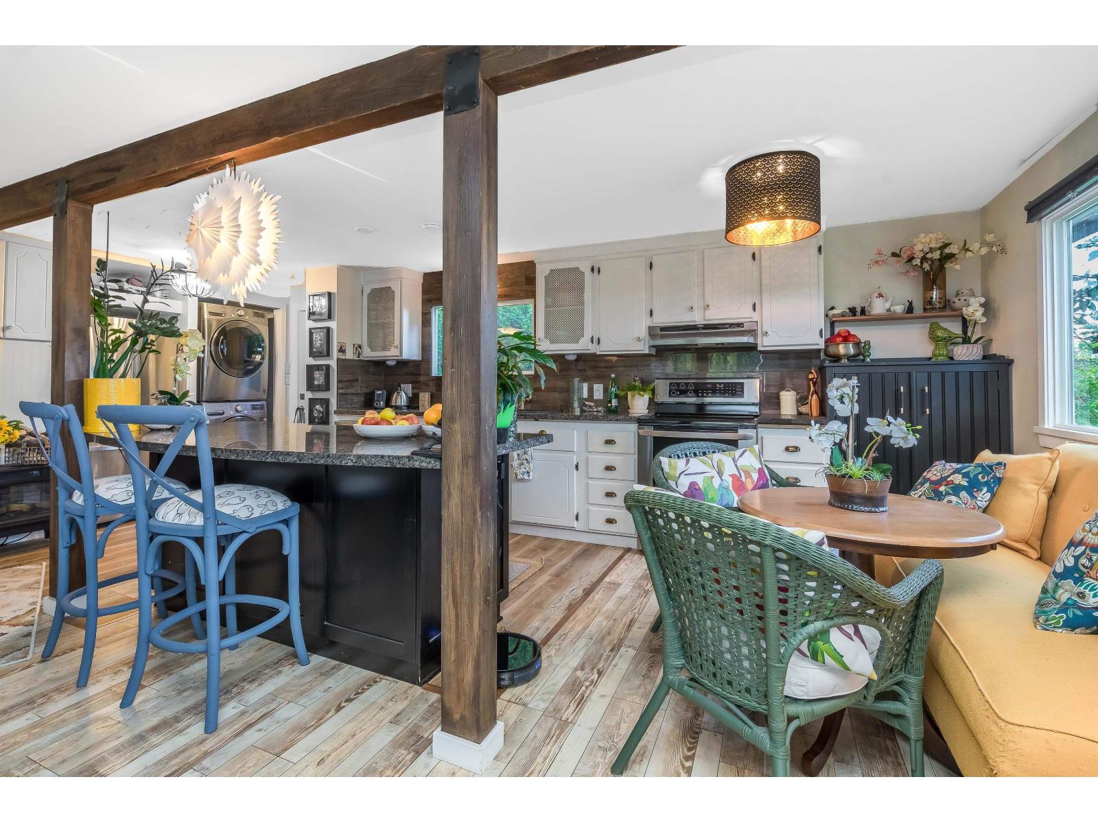 6 1840 160 Street - photo 2