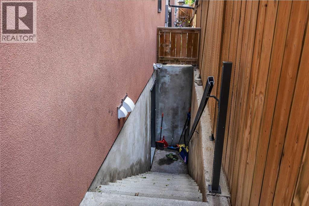 Single Family House for Sale in   Avenue NE Winston Heights/Mountview Calgary 