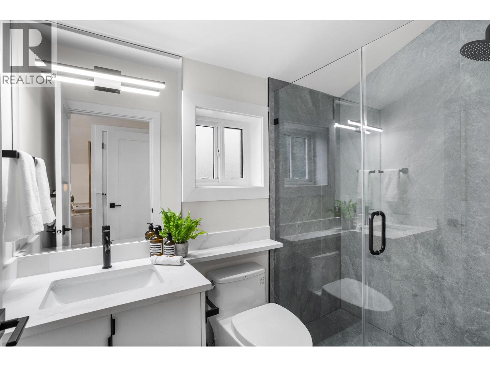 1 5306 CULLODEN STREET, Vancouver