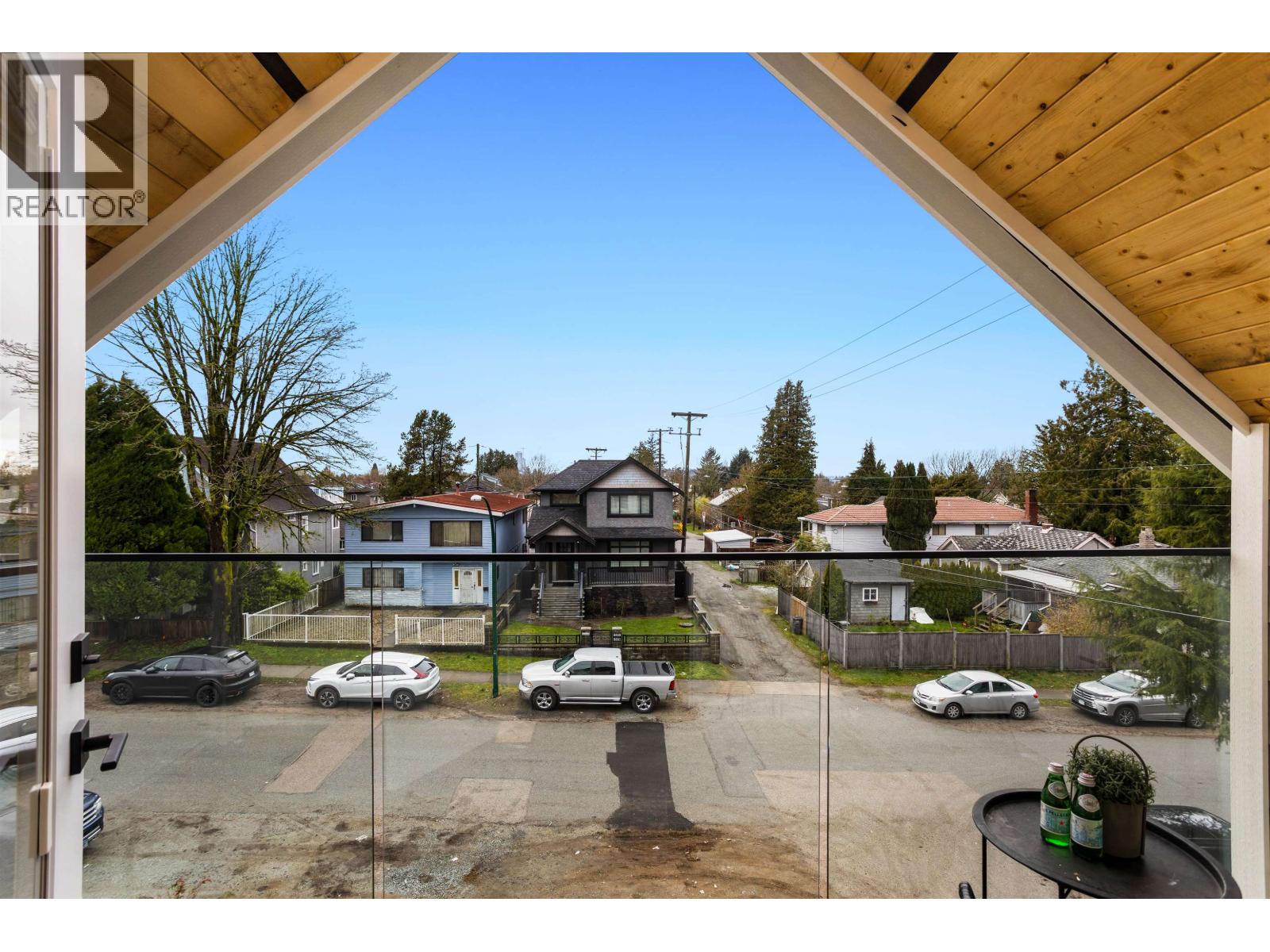 1 5306 CULLODEN STREET, Vancouver