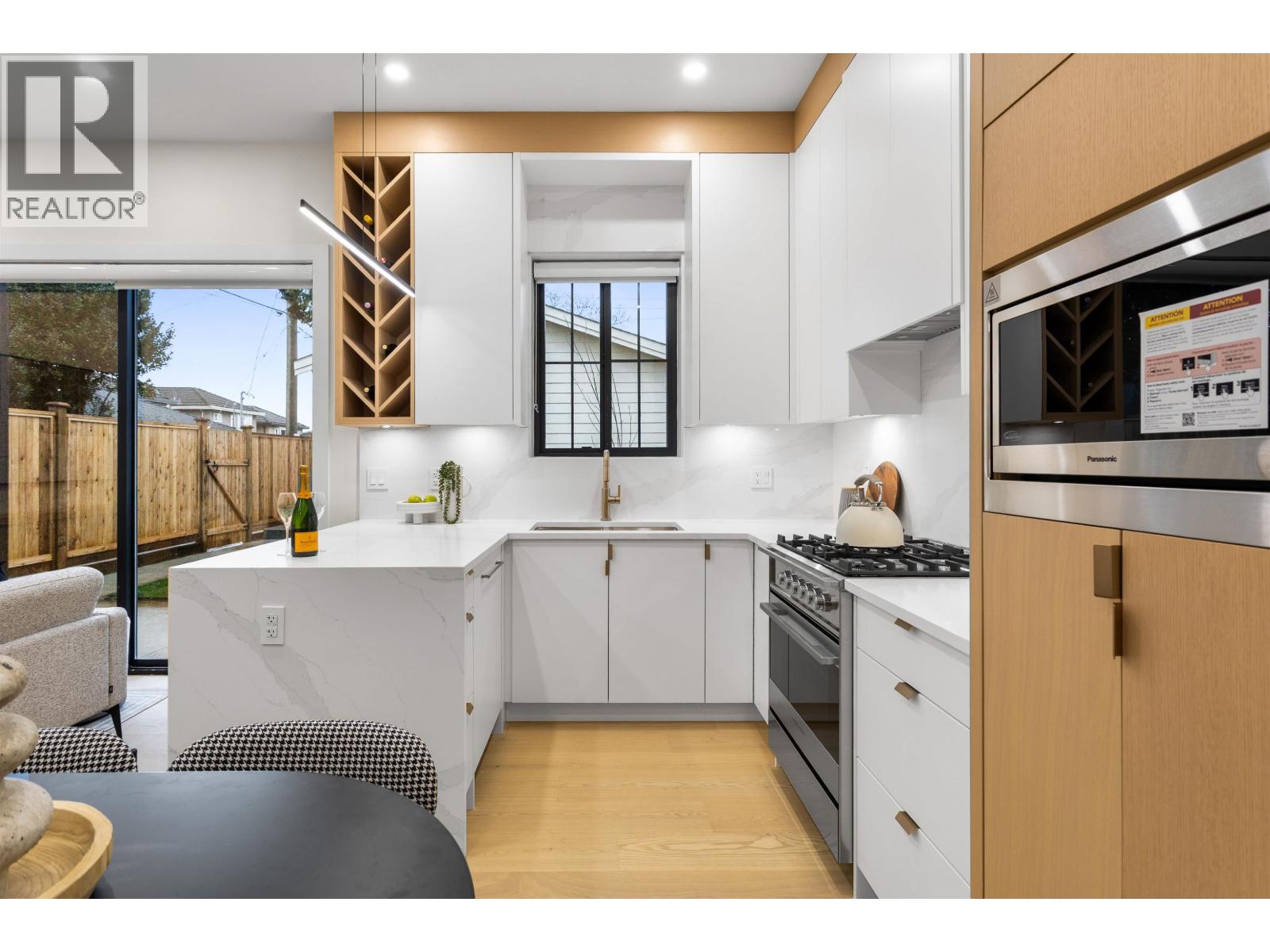 2 5306 CULLODEN STREET, Vancouver