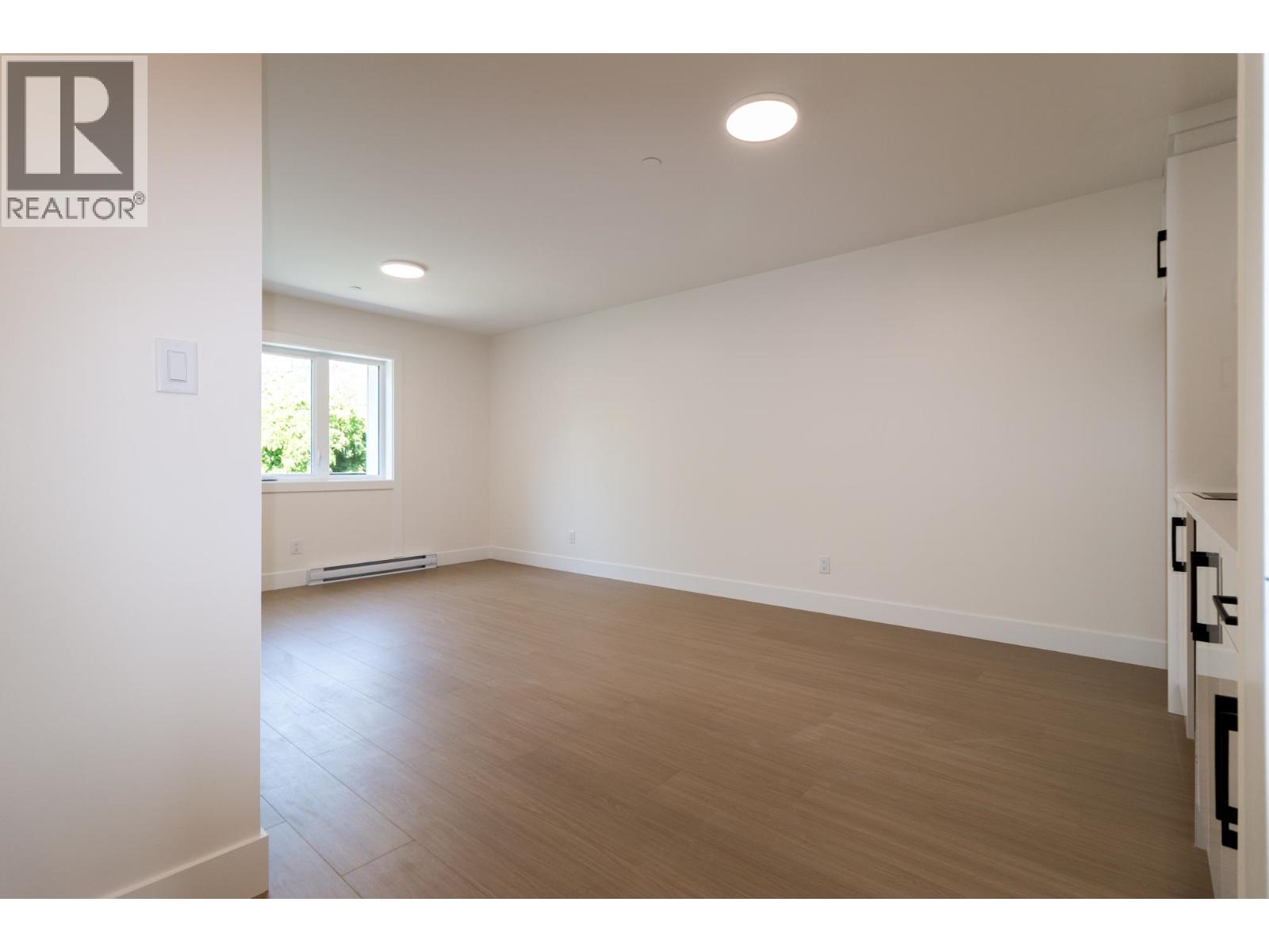 38891 GARIBALDI AVENUE, Squamish