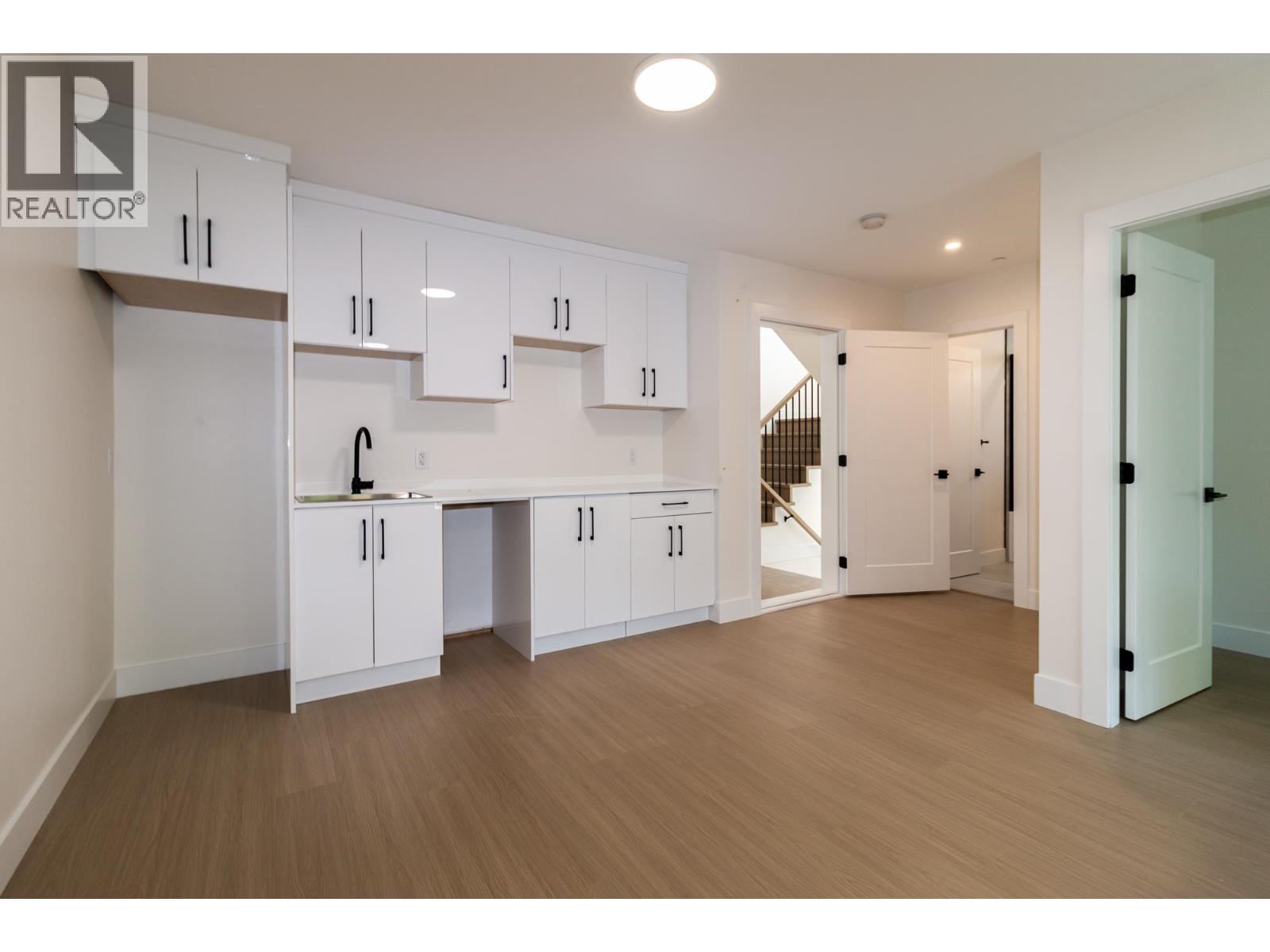 38891 GARIBALDI AVENUE, Squamish