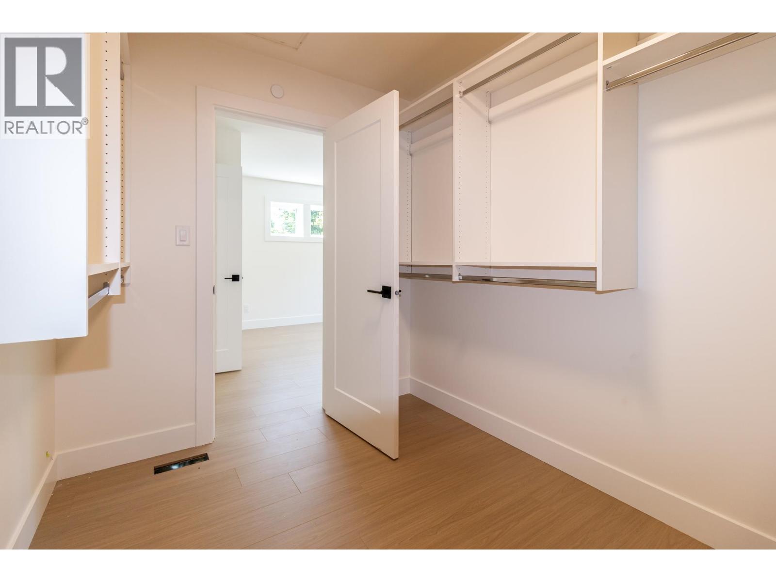 38891 GARIBALDI AVENUE, Squamish