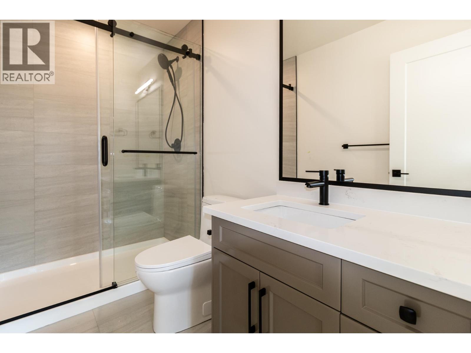 38891 GARIBALDI AVENUE, Squamish