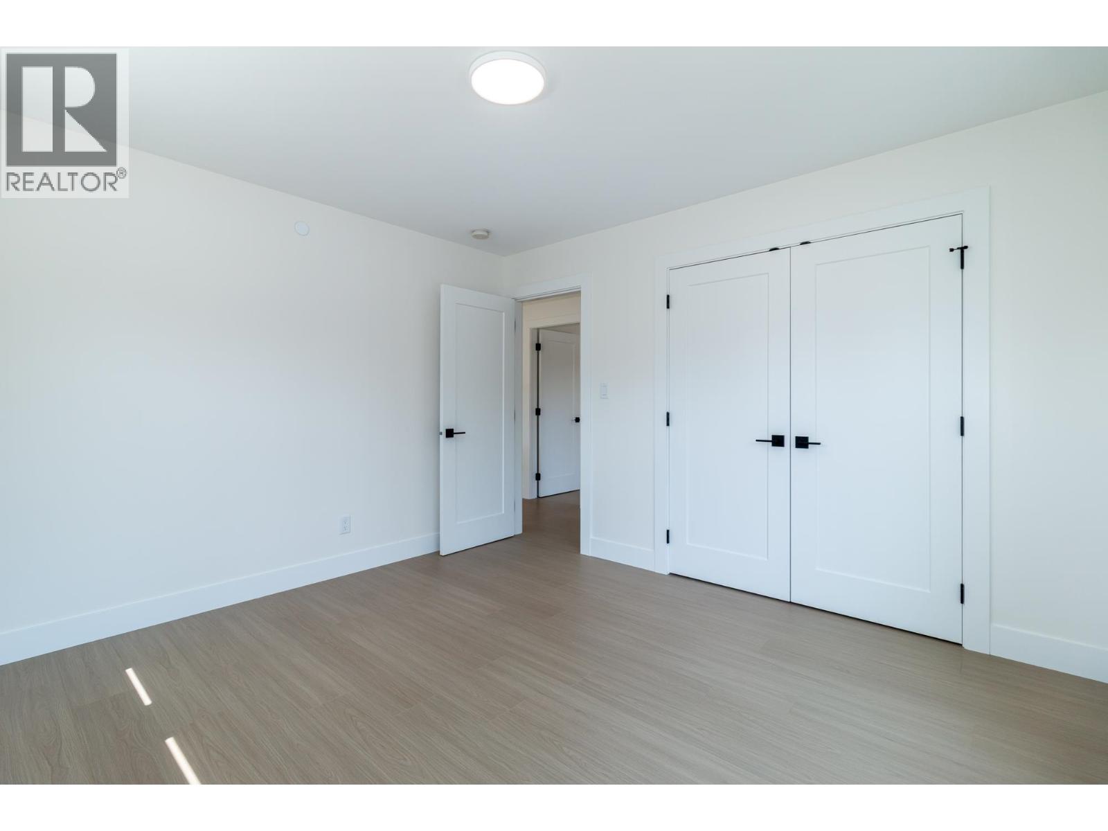 38891 GARIBALDI AVENUE, Squamish