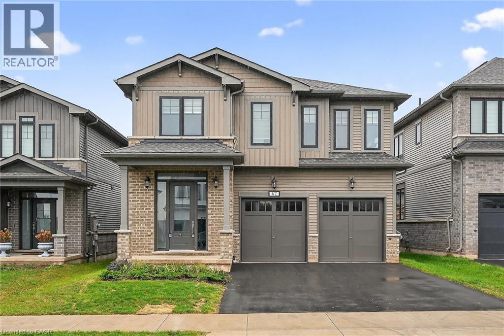 67 STARFIRE CRESCENT - 1