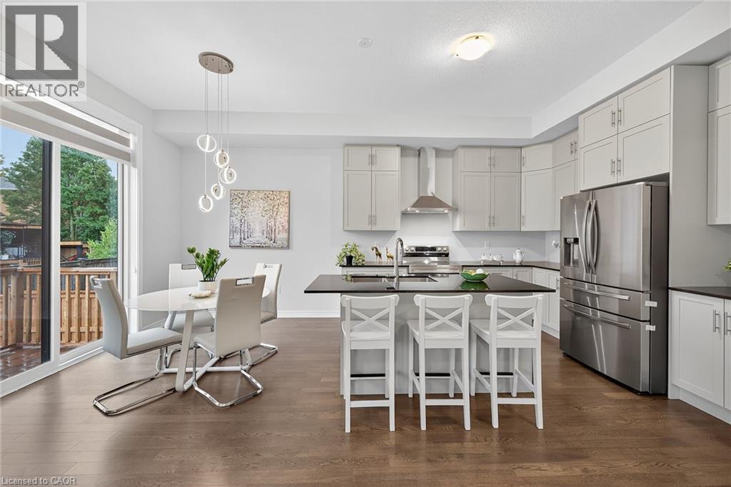 67 STARFIRE CRESCENT - 12