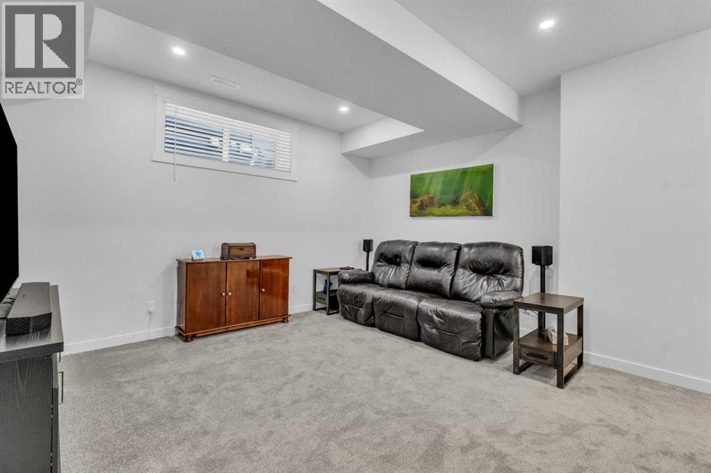 Single Family House for Sale in  Wolf Creek Way SE Wolf Willow Calgary 