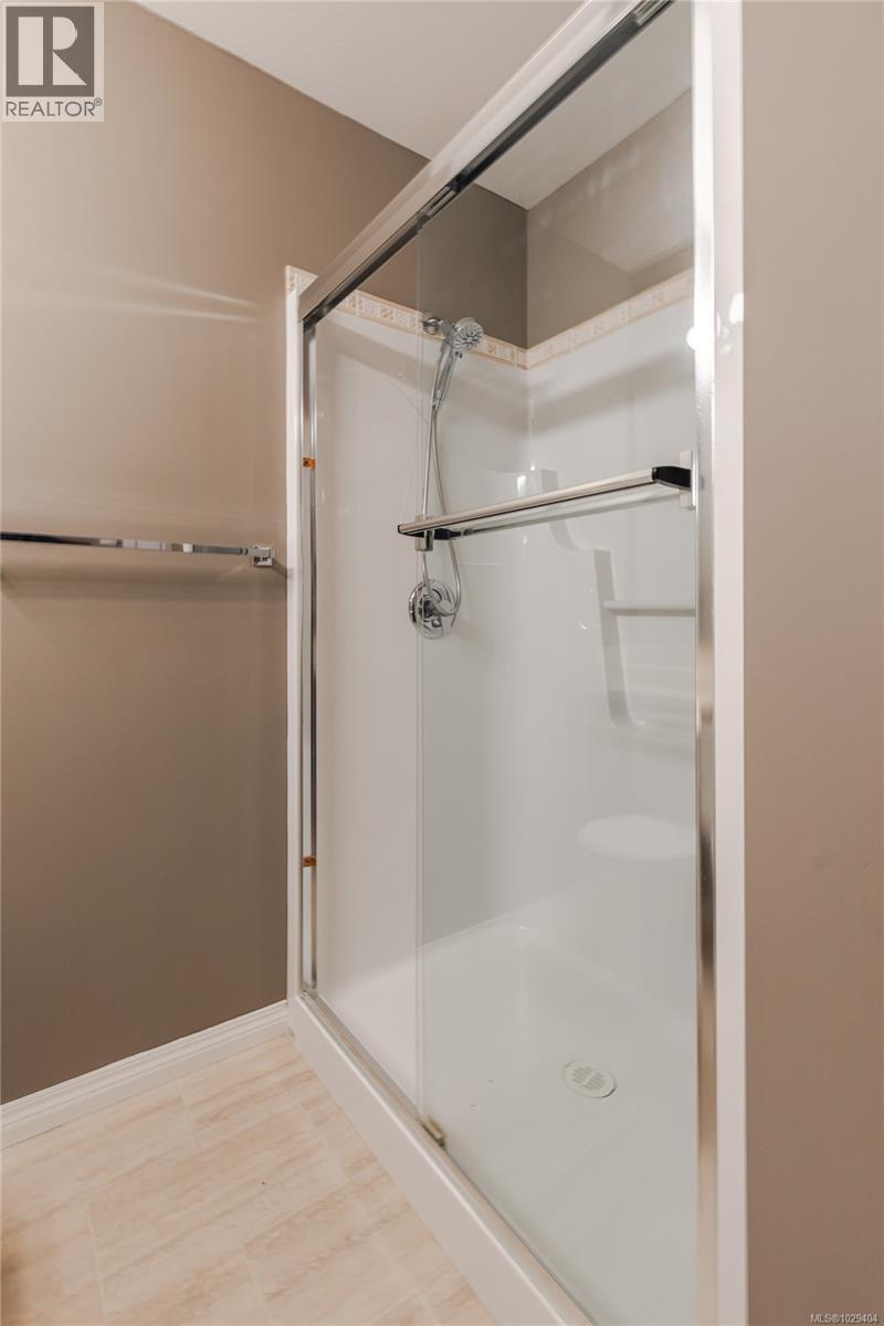 5256 ARBOUR CRES - 22