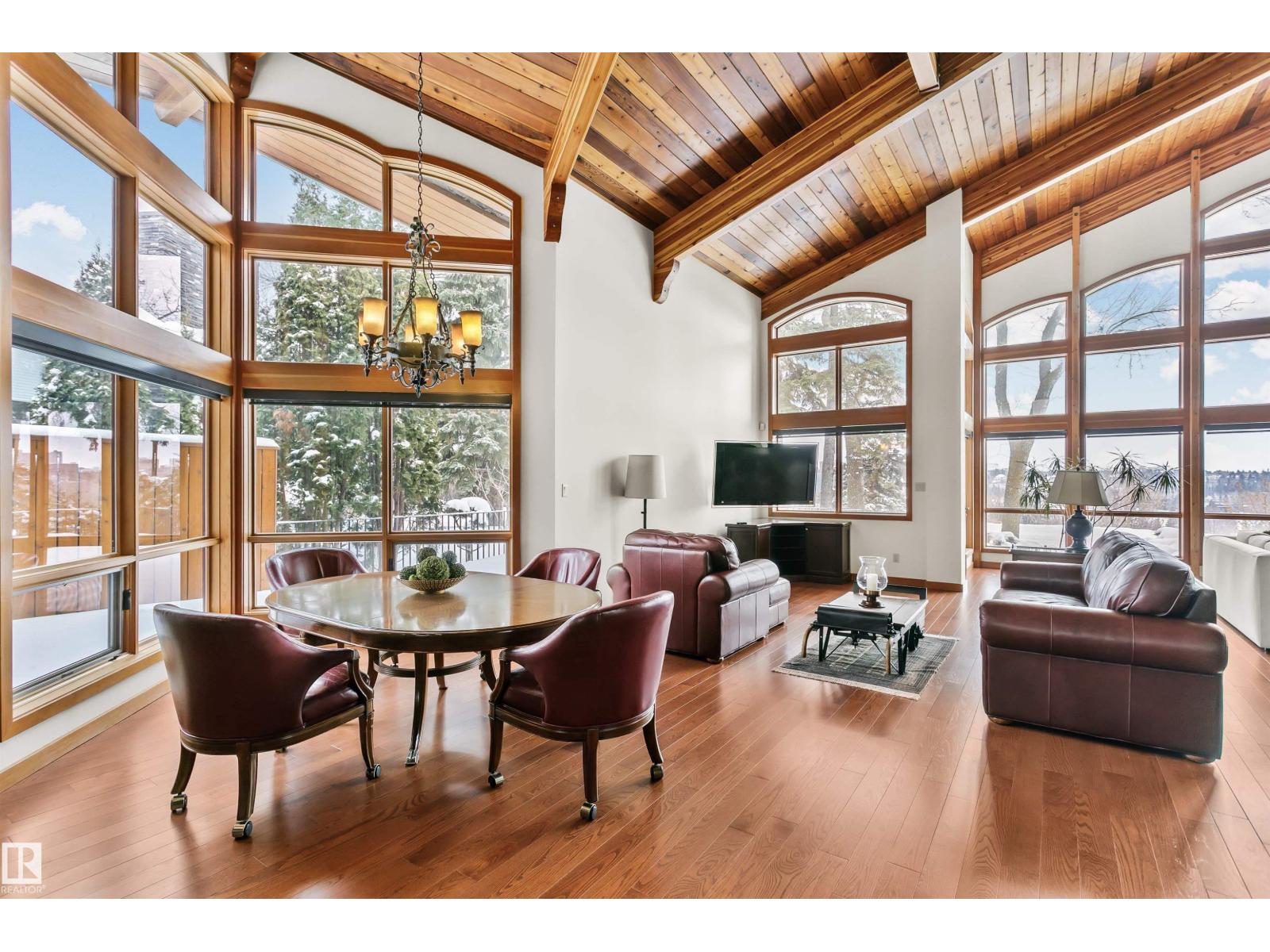12 WELLINGTON CR NW - 22