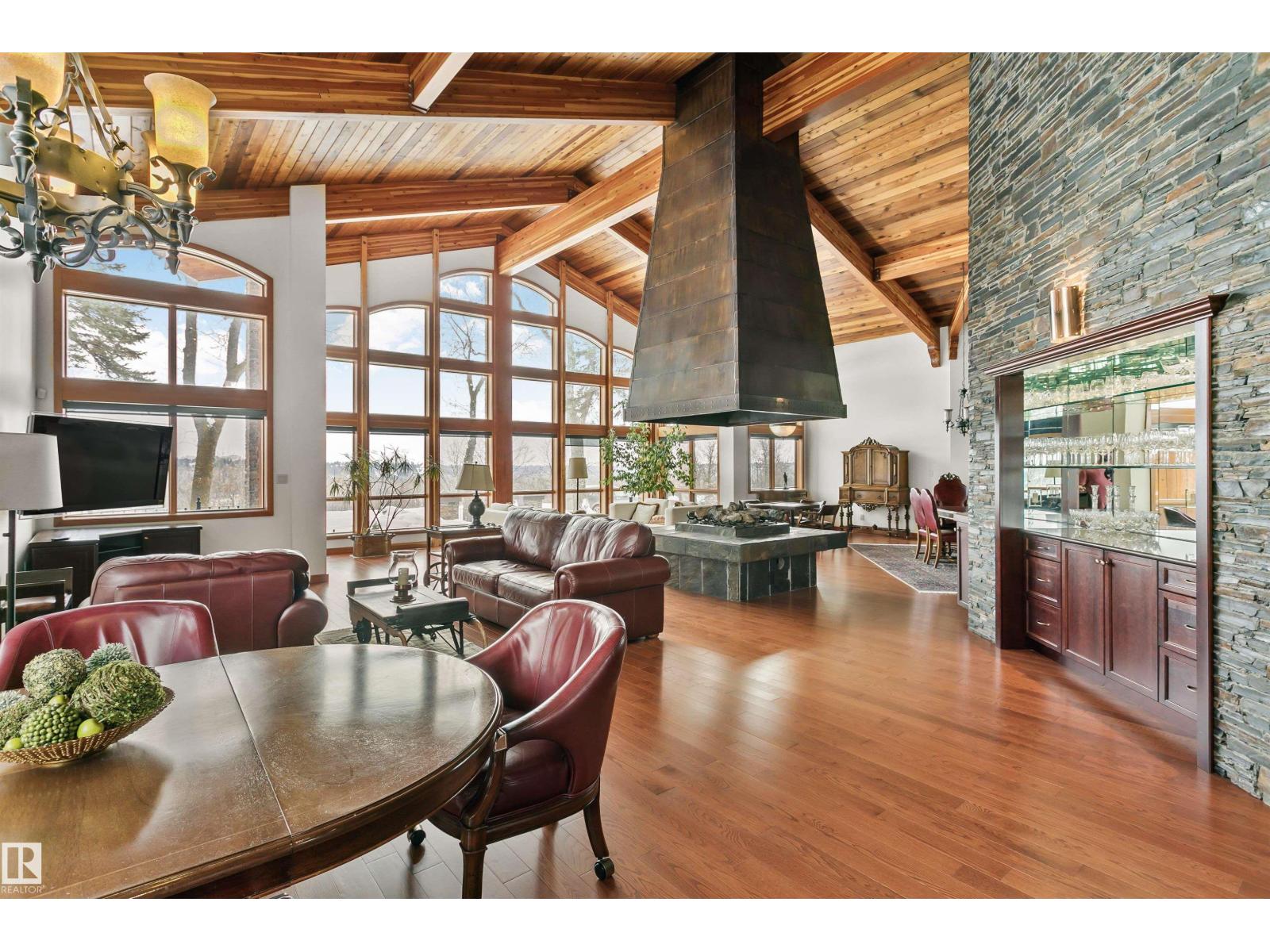 12 WELLINGTON CR NW - 23