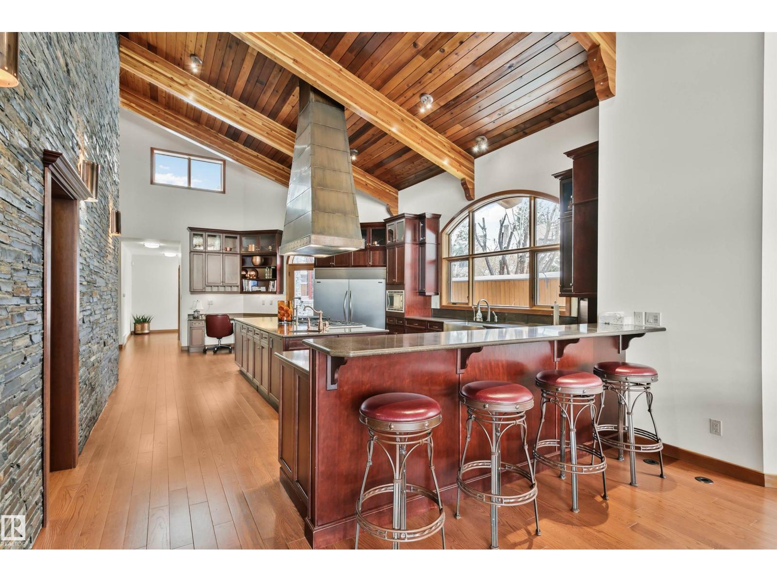12 WELLINGTON CR NW - 26