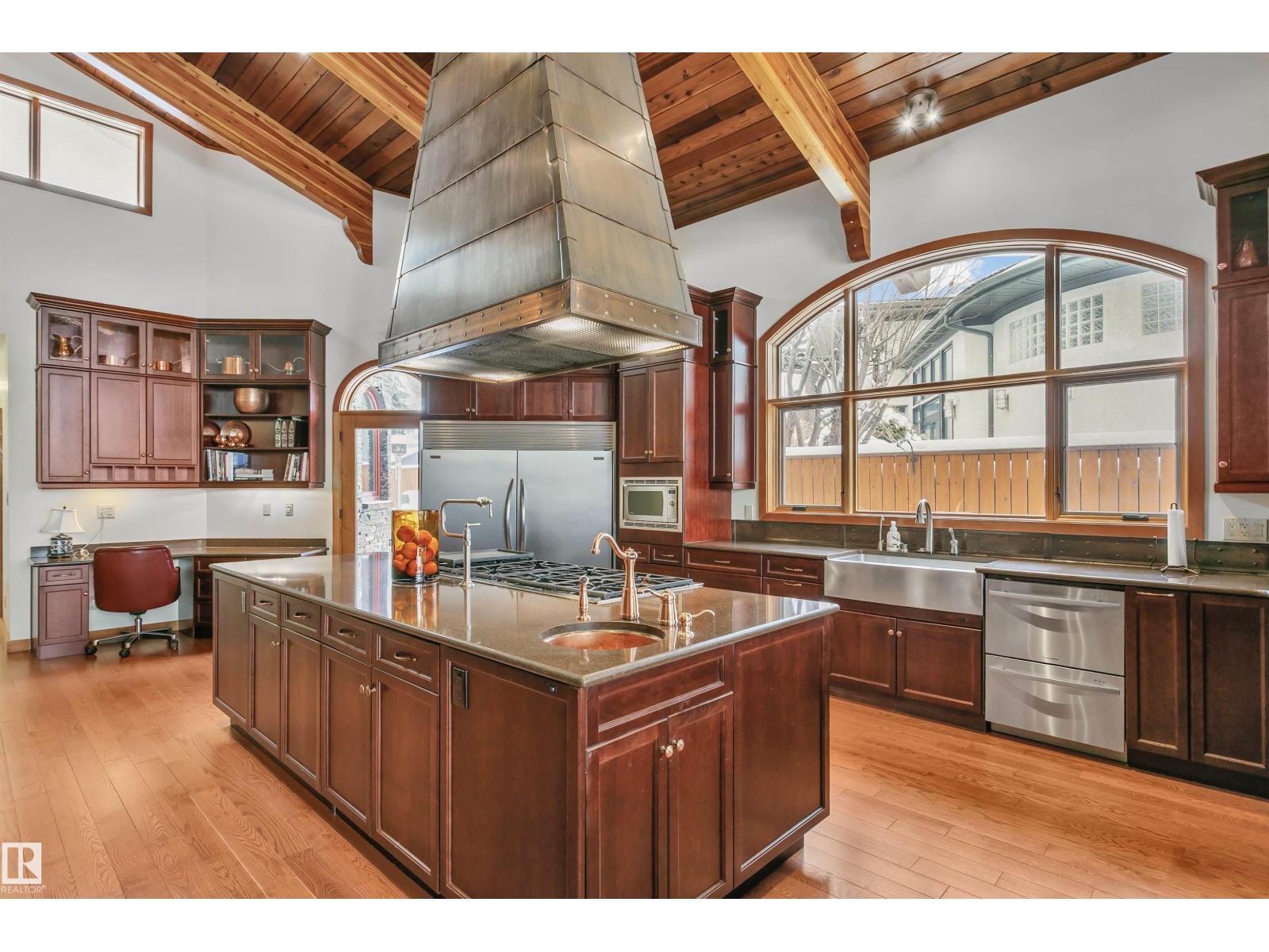 12 WELLINGTON CR NW - 31
