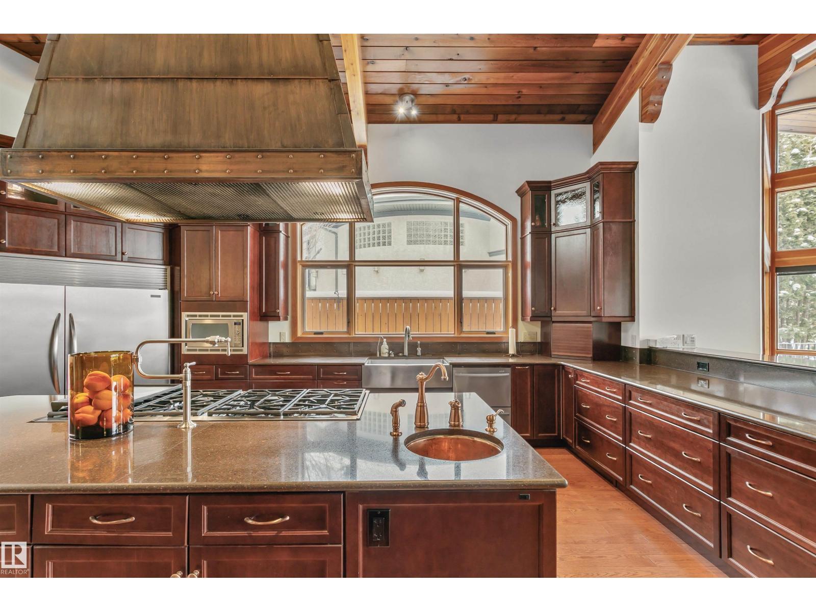 12 WELLINGTON CR NW - 35