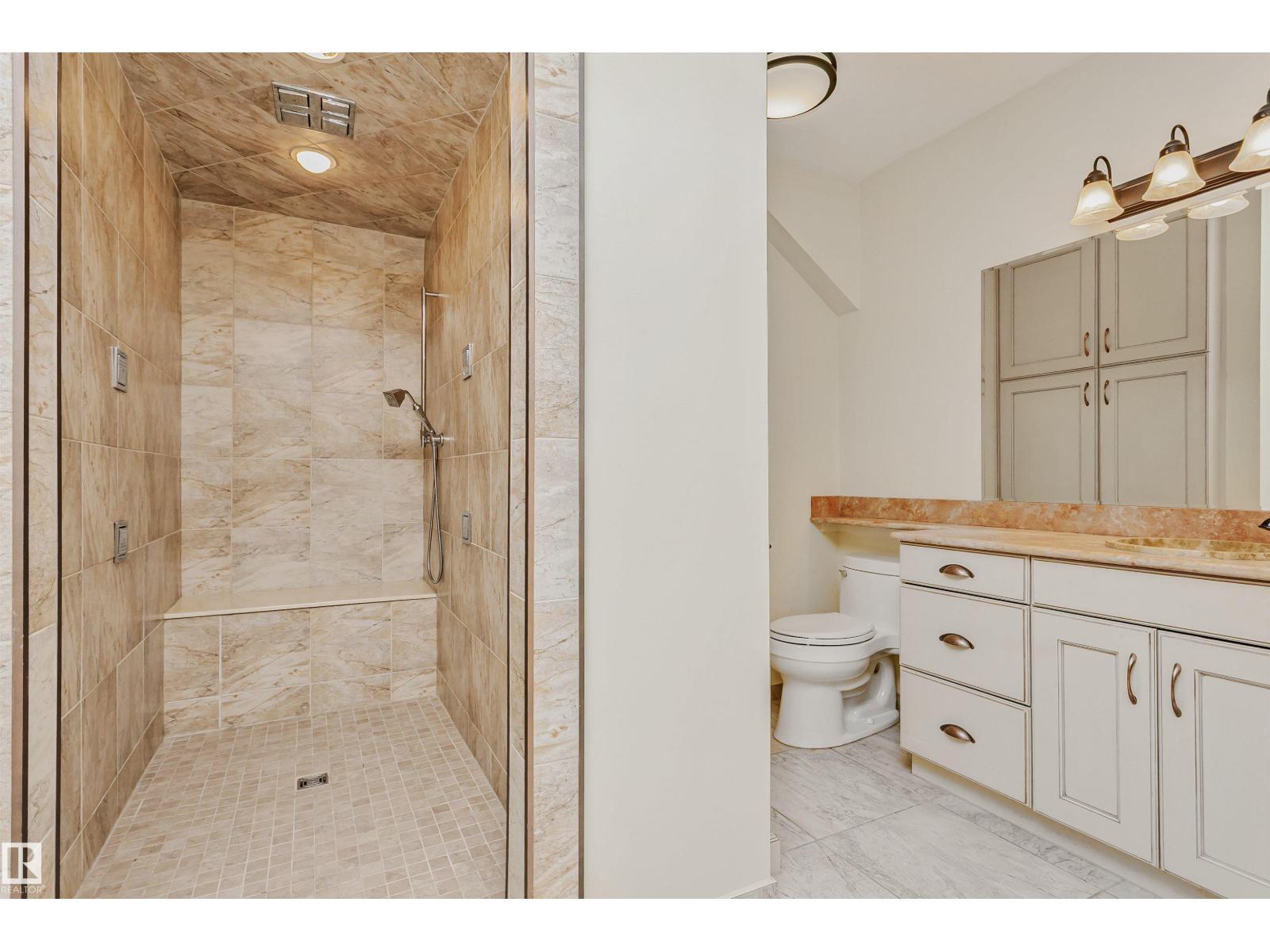 12 WELLINGTON CR NW - 45