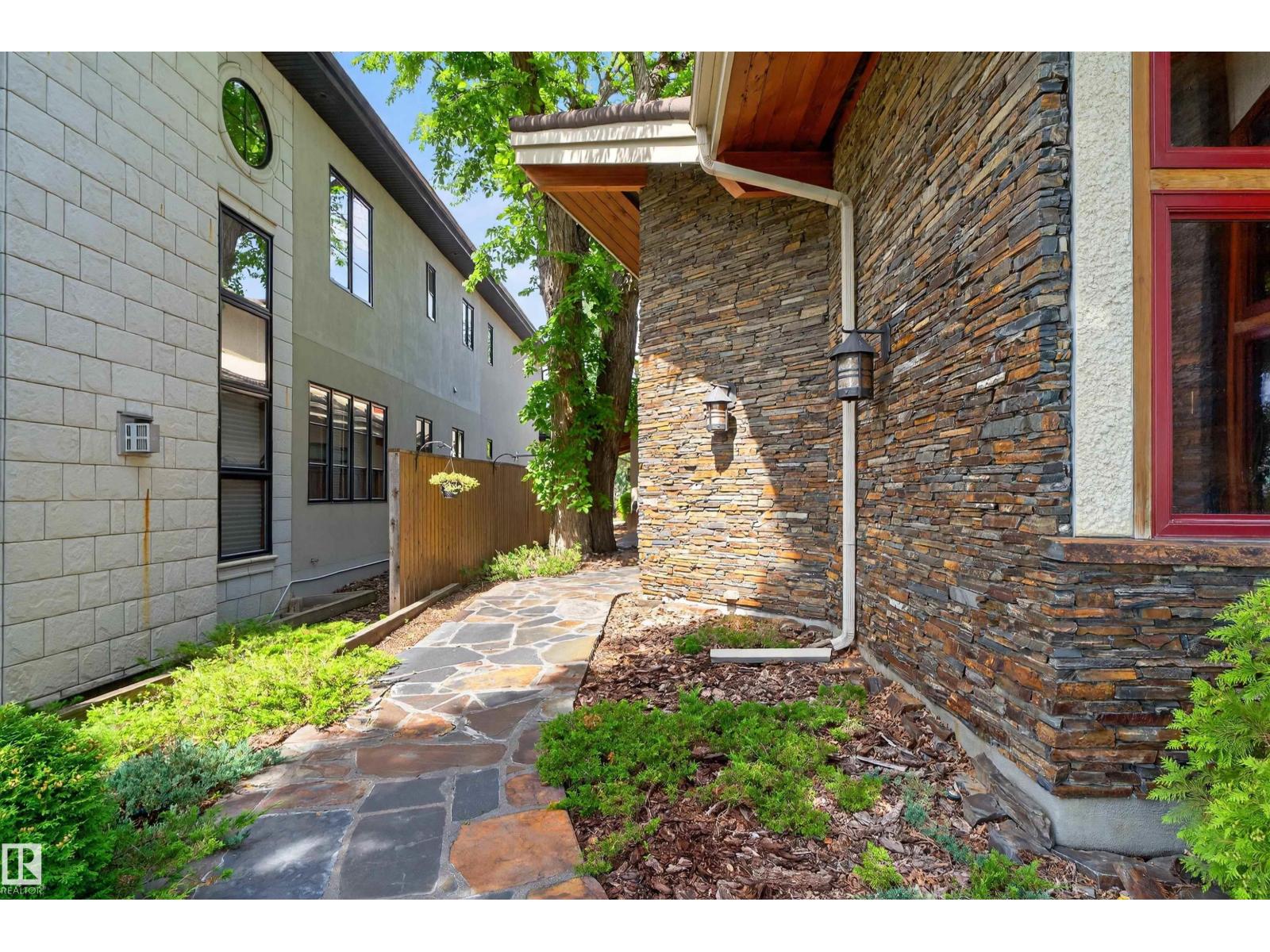 12 WELLINGTON CR NW - 6