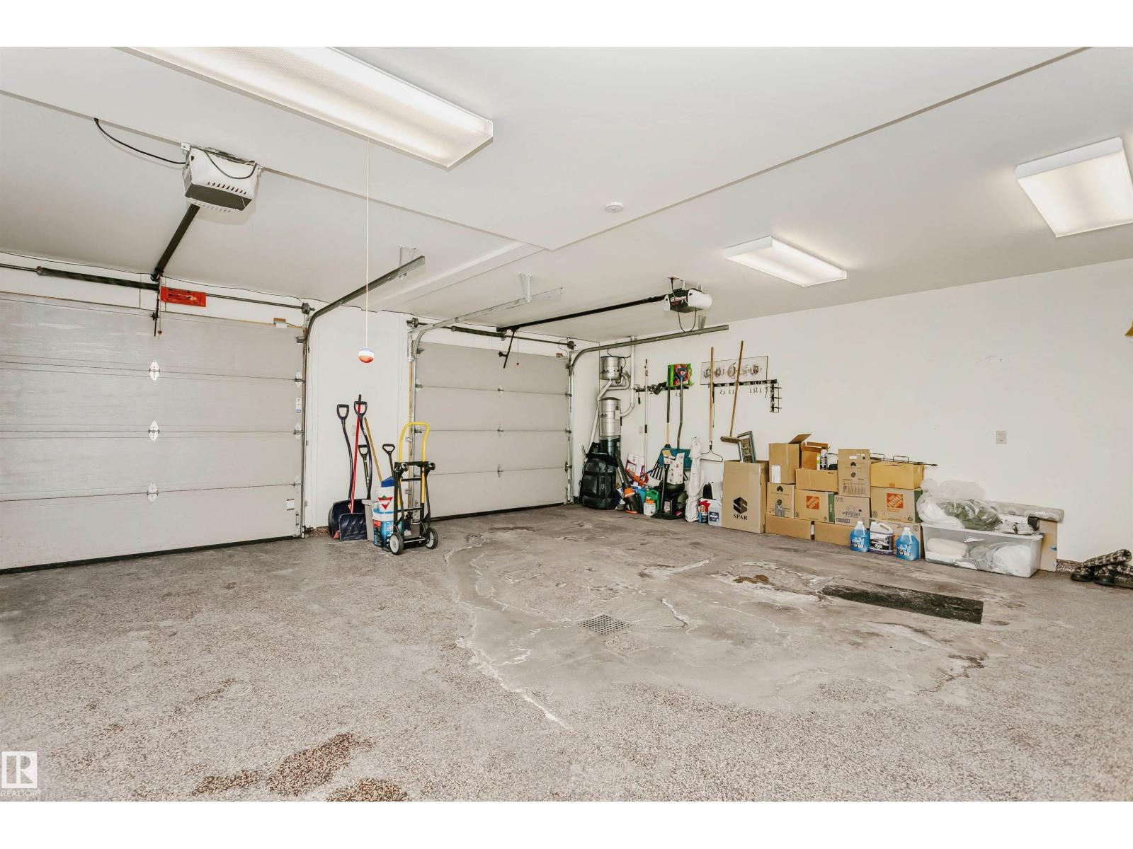 12 WELLINGTON CR NW - 64
