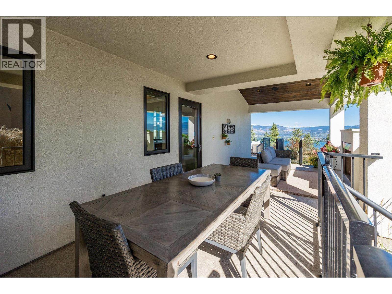  2523 Hillsborough Road, West Kelowna